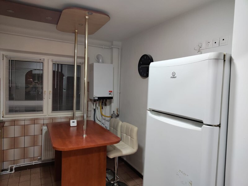 13 Septembrie, Marriott