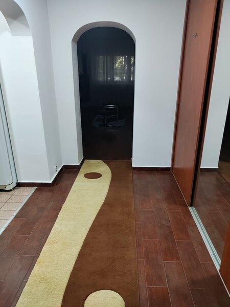 13 Septembrie, Marriott